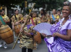 Batucada afrodescendiente en un barrio porteño