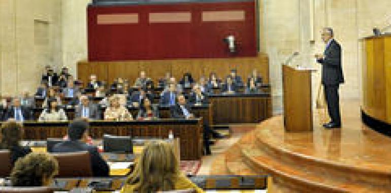 Griñán rechaza "subordinar el empleo al objetivo de déficit" 