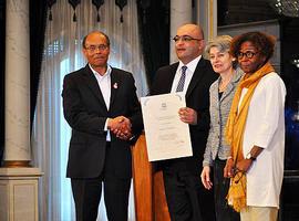 Eynulla Fatullayev recibe el premio UNESCO Guillermo Cano de Libertad de Prensa