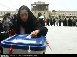 Participación masiva de los iraníes en la segunda ronda de las 9ª elecciones parlamentarias 