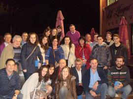 Xiranda y la banda gaites de Fitoria, acompañen les \Canciones de chigre\" en La Gascona, el jueves