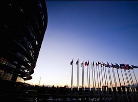 La Eurocámara pide sanciones más estrictas para combatir la desigualdad salarial