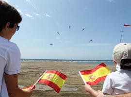 Exhibición operativa conjunta en Málaga con motivo del Día de las Fuerzas Armadas