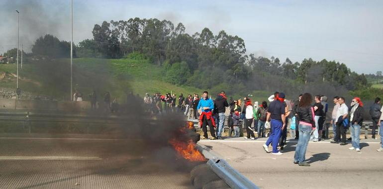 Asturias, incomunicada varias horas con la meseta por el conflicto minero