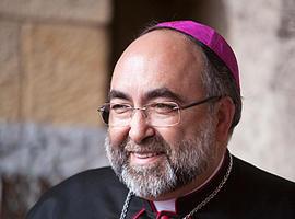 Monseñor Jesús Sanz reinaugura el CEA de Cáritas