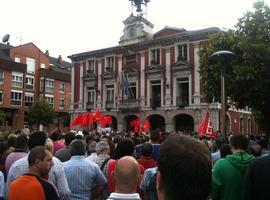 Concentración minera en Mieres a la espera de resultados en Madrid