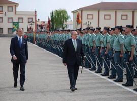 Entrega de despachos a las nuevas promociones de Guardias y Suboficiales de la Guardia Civil