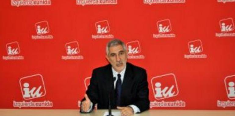 Llamazares advierte que el Gobierno del PP está incendiando las cuencas