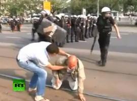 Incidentes entre aficionados polacos y rusos en la Eurocopa (vídeo)