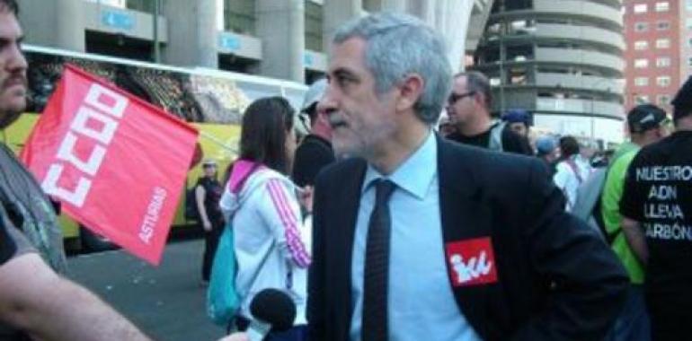 Llamazares exige a Rajoy que “responda” sobre el futuro de la minería