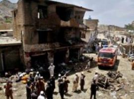 Una bomba mata a 25 personas en el noroeste de Pakistán