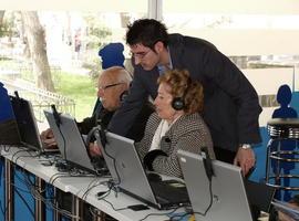 Una gran pantalla táctil y un \"Facebook para mayores\", ideas para luchar contra el alzhéimer