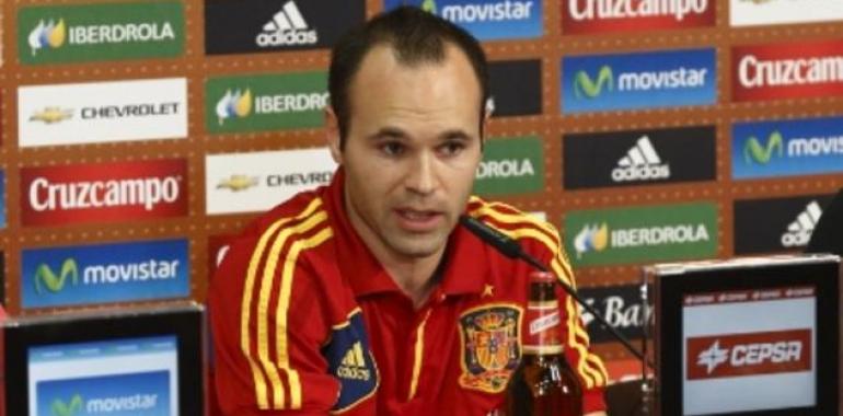 Iniesta: "Siempre he visto a la selección ir de menos a más y tengo plena confianza"