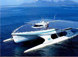 El barco solar más grande del mundo, rumbo a Calvià 
