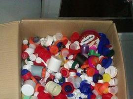 Asturias se vuelca en la recogida de tapones solidarios para ayudar a Shamira