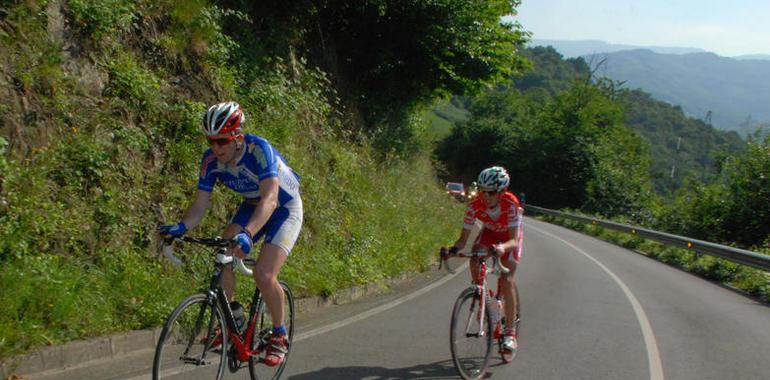 El gijonés Mauro Rato vencedor en Pola de Lena