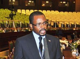 \"El petróleo y el gas suponen una oportunidad de desarrollo para Guinea Ecuatorial\"