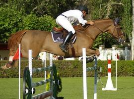 Julio Arias repite victoria en el Gran Premio Ciudad de León 2012