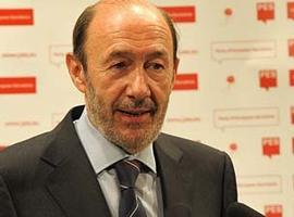 Rubalcaba aboga por inmediatas ayudas para los afectados por los fuegos forestales de Valencia