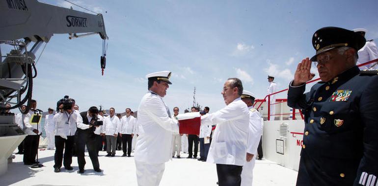 El Presidente de México, en Sonora, celebró el Día de la Marina.