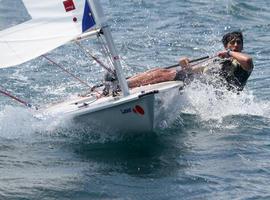 Carlos Ordóñez, del Real Astur de Regatas, campeón de Asturias de Laser Radial