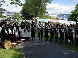 Folk in Grau, esti vienres