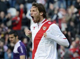Michu pone rumbo a la Premier