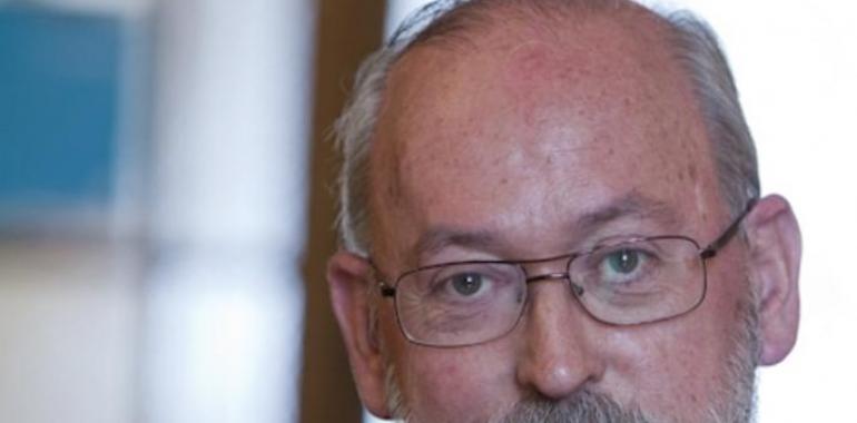 Azpiroz Villar: “España no puede tener tantos titulados”