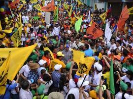 Capriles ofece un gobierno \"ocupado en resolver los problemas y no en comprar aviones de guerra\"