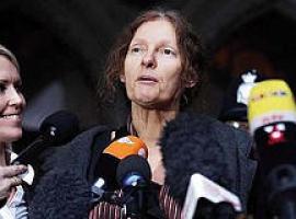 La madre de Assange teme que su hijo sea torturado y ejecutado en EE.UU. si lo extraditan