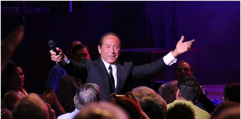 Paul Anka  triunfa ante el público de Starlite Festival