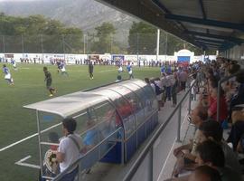 El Real Oviedo empata en La Corredoria