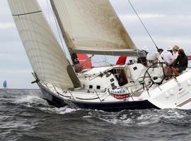 El \Yamamay\ lidera la Clase I y la General de la Regata El Gaitero