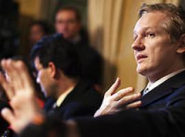 Medios y redes sociales a favor del asilo diplomático a Assange 
