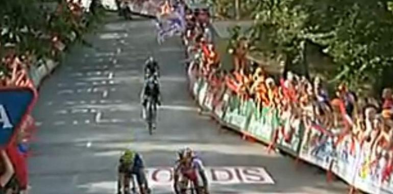 Valverde se impone en la subida a Arrate y se enfunda el maillot de líder