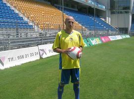 El asturiano Óscar Pérez, nuevo jugador del Racing de Santander