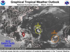 La tormnenta Isaac continúa provocando aguaceros y vientos fuertes en su camino a Miami