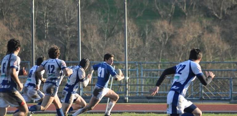 El Oviedo Tradehi Rugby Club lleva sus entrenamientos al parque San Francisco 