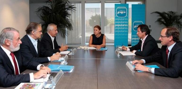 Cospedal: “Elegir al PP en Galicia es elegir la responsabilidad y la estabilidad”