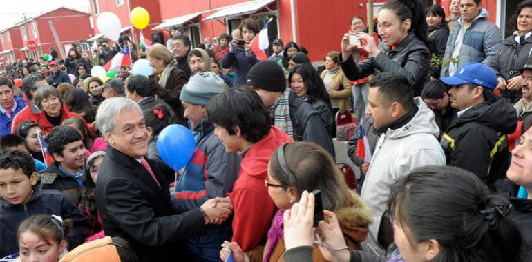 Piñera ratifica su compromiso de entregar  220.000 viviendas a chilenos damnificados