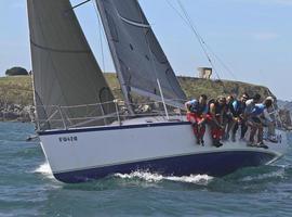 El \Tamborilero\ y el \Carla\ triunfan en las clases I y II del Trofeo Villa de Gijón