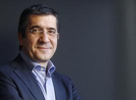 Patxi López pregunta a Rajoy por qué y para qué impone tantos sacrificios \"si estamos ahora peor\" 