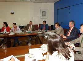 El MARM se reúne con las Entidades de Crédito para analizar las medidas de apoyo al sector ganadero 