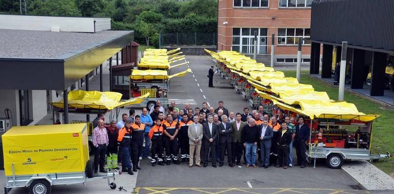 Bomberos y Cajastur entregan Equipos Móviles de Primera Intervención a 22 Ayuntamientos