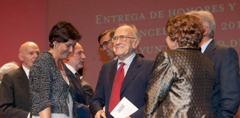 Muere Santiago Carrillo