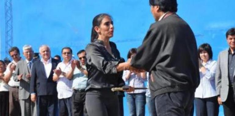 Una mujer asume la presidencia de Bolivia por primera vez