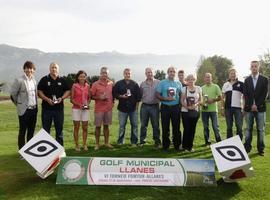 Premios del Torneo Fomtur allares, en el Club de Golf de Llanes
