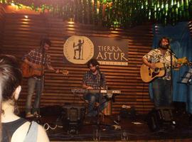 Pequeño Club Imposible en Tierra Astur Colloto