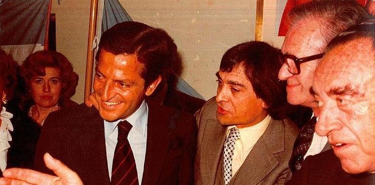 Rajoy felicita a Suárez por su 80 cumpleaños con el homenaje y gratitud de millones de españoles 