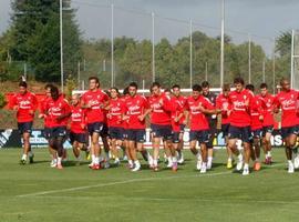 El Sporting se ejercita con normalidad en Girona